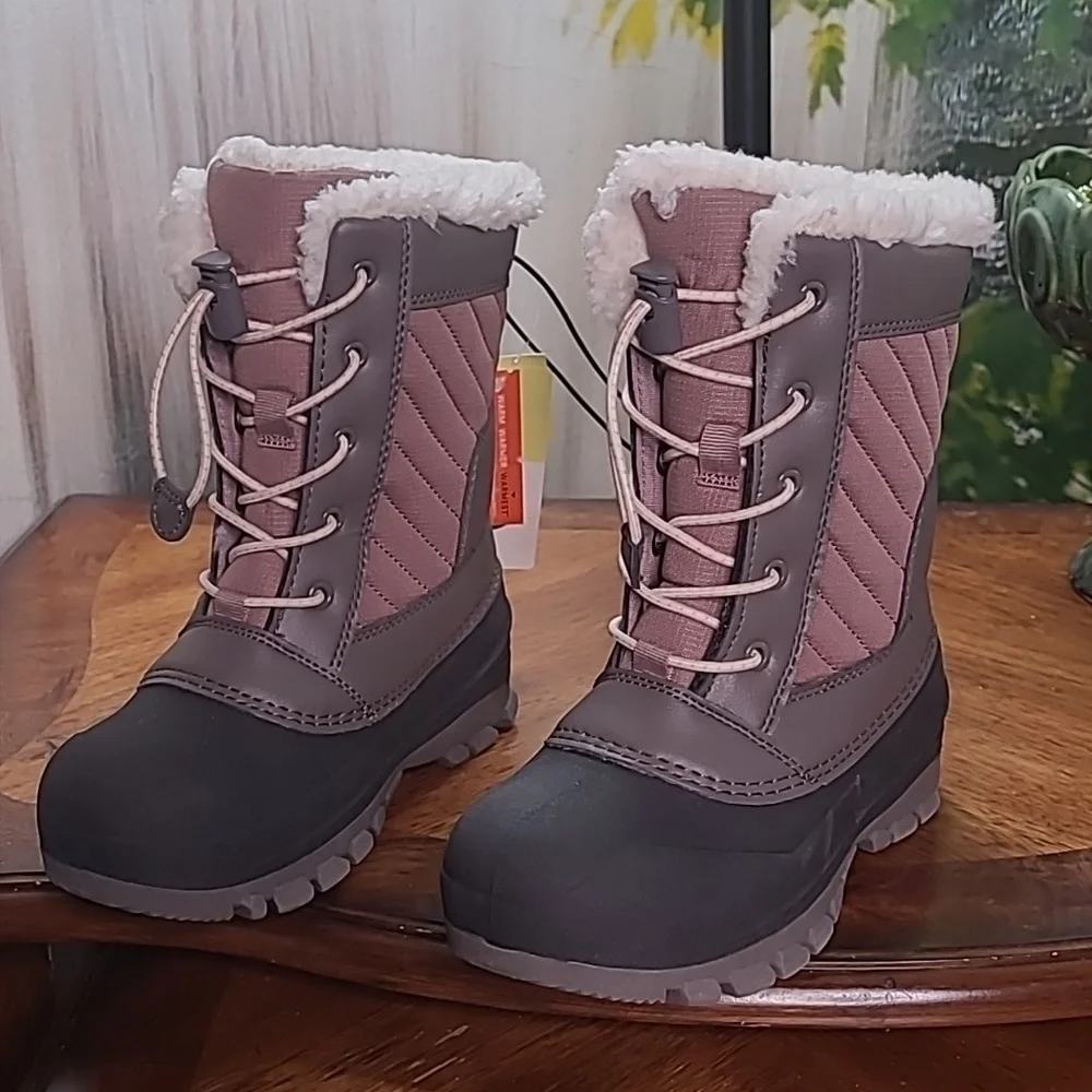 New with tags! All in Motion Girls 3 waterproof winter boots Skylar Blush